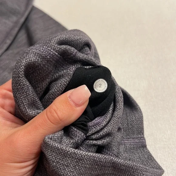 40. Lululemon Align Pant II Mini Heathered Herringbone Heathered Black White - Picture 4 of 4